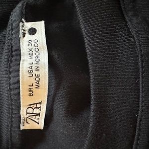 T-Shirt with shoulders